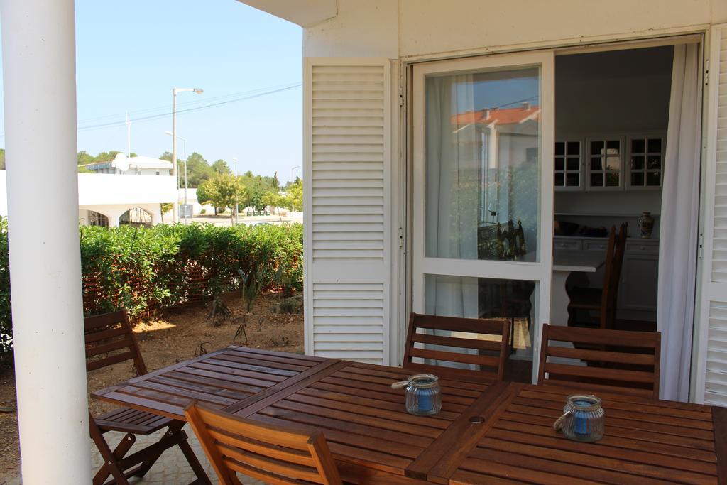 Apartment Casa Azul Quarteira Værelse billede
